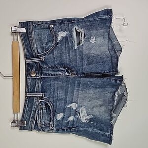 AMERICAN Eagle super super stretch size 6 medium rise jean shorts
